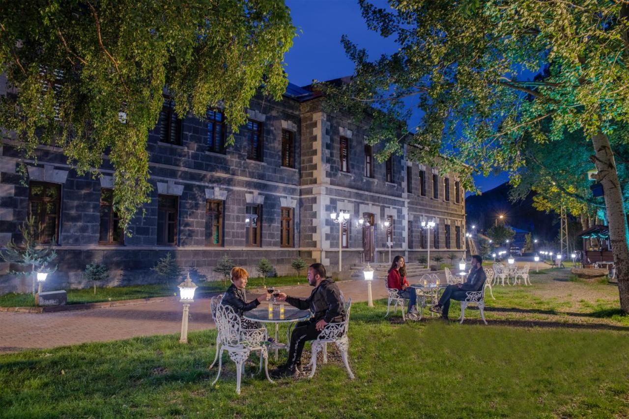 Hotel Katerina Sarayi 1877 Καρς Εξωτερικό φωτογραφία